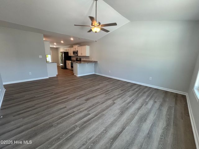 806 Discovery Cove, Newport, NC 28570