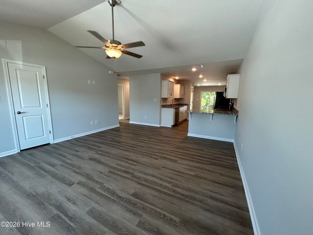 806 Discovery Cove, Newport, NC 28570