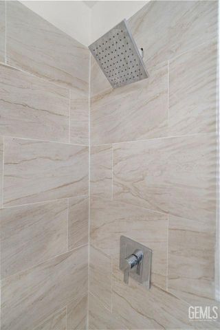 615 Linda Vista Drive, Bakersfield, CA 93308