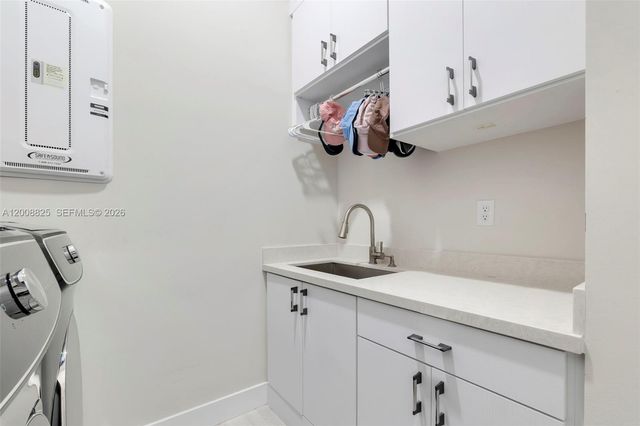 8022 Deer Lake Court, Parkland, FL 33067