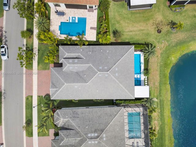 8022 Deer Lake Court, Parkland, FL 33067