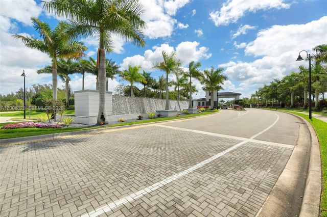 8022 Deer Lake Court, Parkland, FL 33067