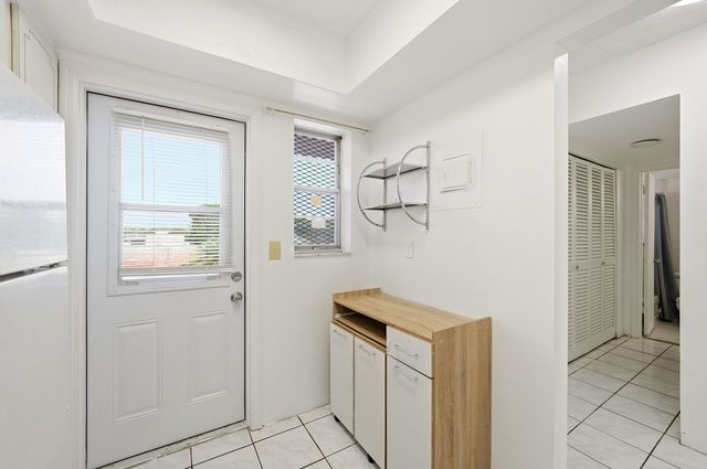 1333 E HALLANDALE BEACH Boulevard 335, Hallandale Beach, FL 33009