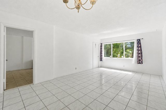 1333 E HALLANDALE BEACH Boulevard 335, Hallandale Beach, FL 33009