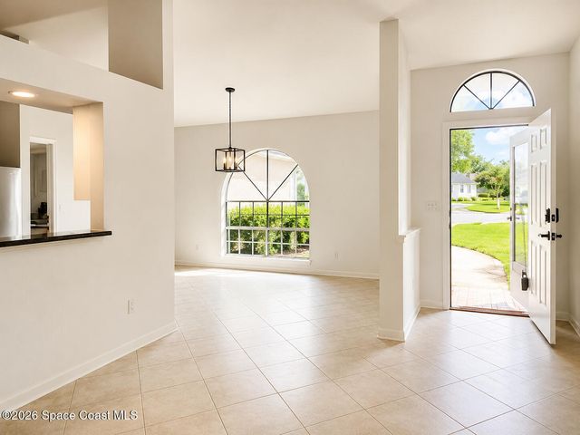 4890 48th Avenue, Vero Beach, FL 32967