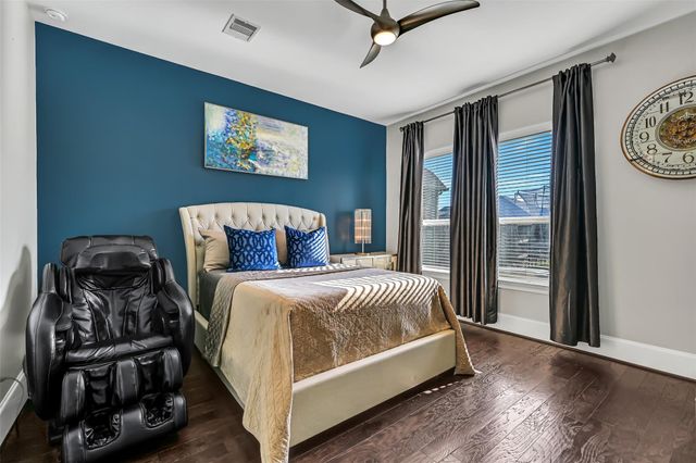 1310 Tamina Pass Lane, Friendswood, TX 77546