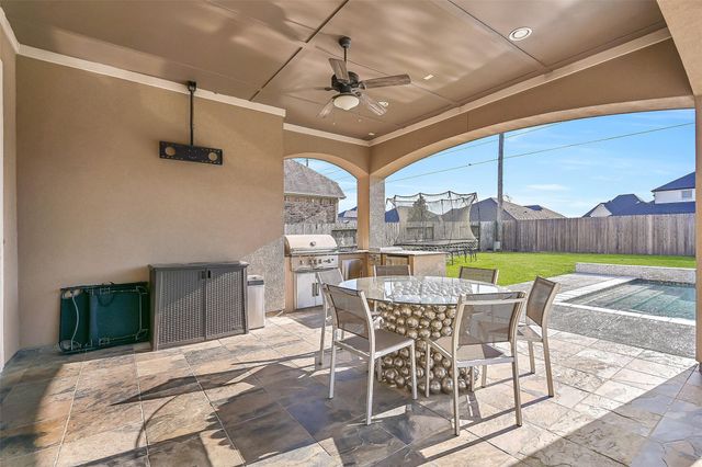 1310 Tamina Pass Lane, Friendswood, TX 77546