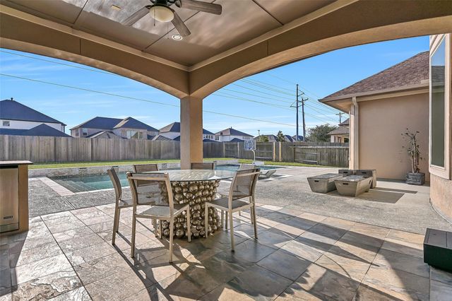 1310 Tamina Pass Lane, Friendswood, TX 77546