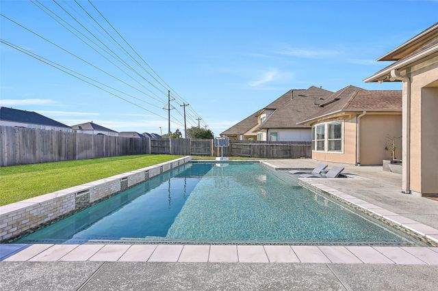 1310 Tamina Pass Lane, Friendswood, TX 77546
