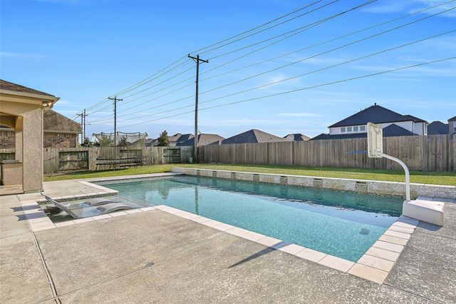 1310 Tamina Pass Lane, Friendswood, TX 77546