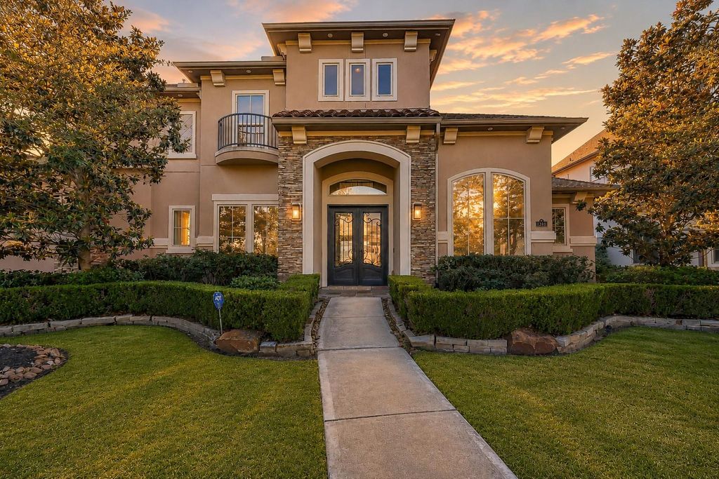 1310 Tamina Pass Lane, Friendswood, TX 77546