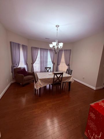 1076 Cranberry CT, Moneta, VA 24121