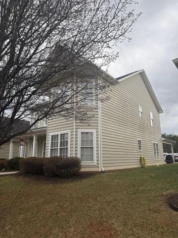 1076 Cranberry CT, Moneta, VA 24121