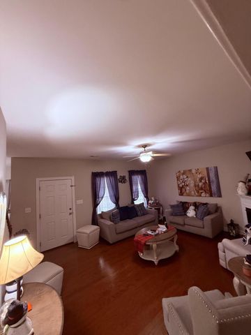 1076 Cranberry CT, Moneta, VA 24121