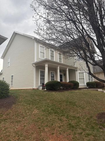 1076 Cranberry CT, Moneta, VA 24121