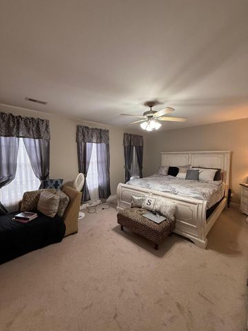 1076 Cranberry CT, Moneta, VA 24121