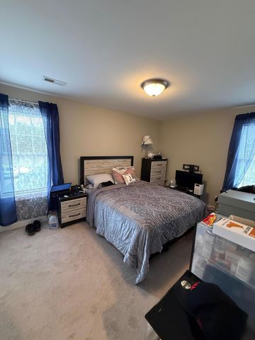 1076 Cranberry CT, Moneta, VA 24121