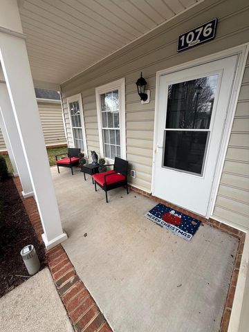 1076 Cranberry CT, Moneta, VA 24121