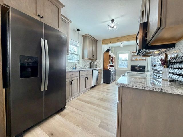 817 W Lincoln Avenue, Fergus Falls, MN 56537