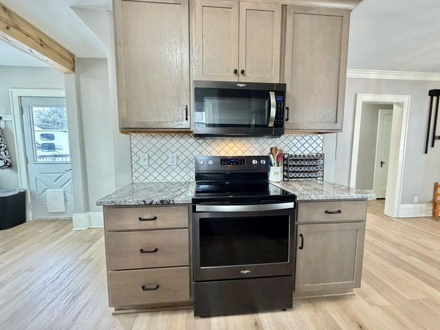 817 W Lincoln Avenue, Fergus Falls, MN 56537