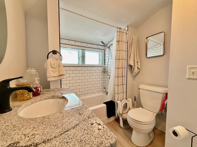 817 W Lincoln Avenue, Fergus Falls, MN 56537