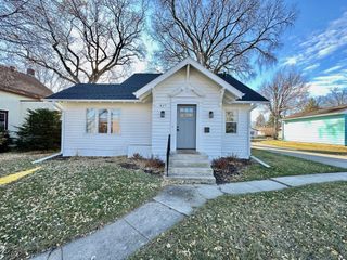 817 W Lincoln Avenue, Fergus Falls, MN 56537