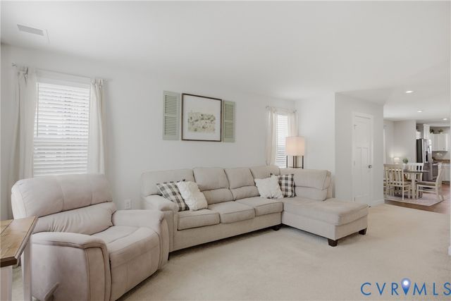 6748 Tupper Branch Ln, North Chesterfield, VA 23234