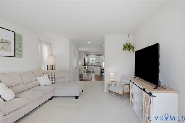 6748 Tupper Branch Ln, North Chesterfield, VA 23234