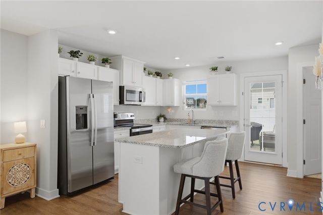 6748 Tupper Branch Ln, North Chesterfield, VA 23234