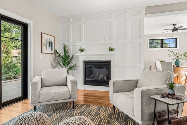 20 R Plain Street, Boston, MA 02122