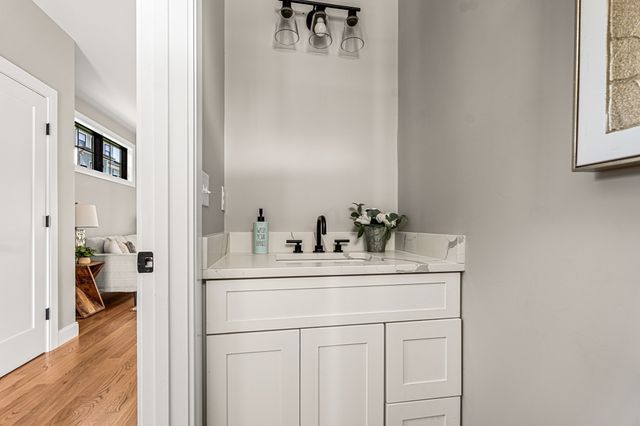 20 R Plain Street, Boston, MA 02122