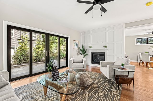 20 R Plain Street, Boston, MA 02122