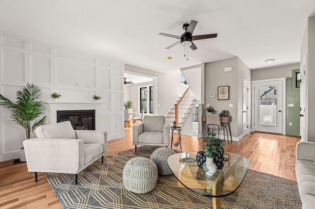 20 R Plain Street, Boston, MA 02122