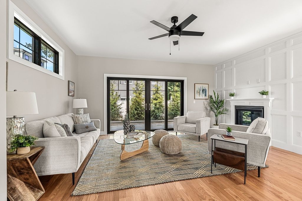 20 R Plain Street, Boston, MA 02122