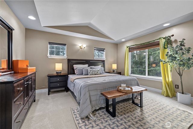 842 208th Ave NE, Sammamish, WA 98074