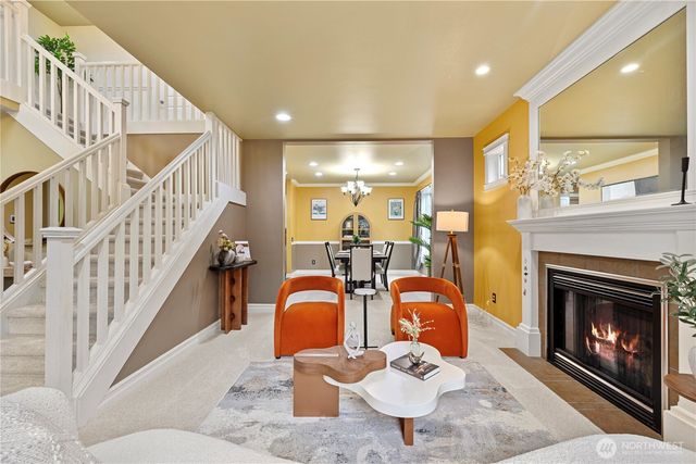 842 208th Ave NE, Sammamish, WA 98074