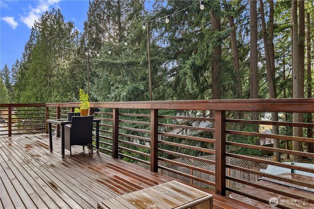 842 208th Ave NE, Sammamish, WA 98074