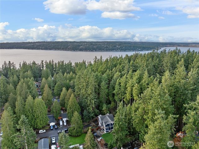 842 208th Ave NE, Sammamish, WA 98074