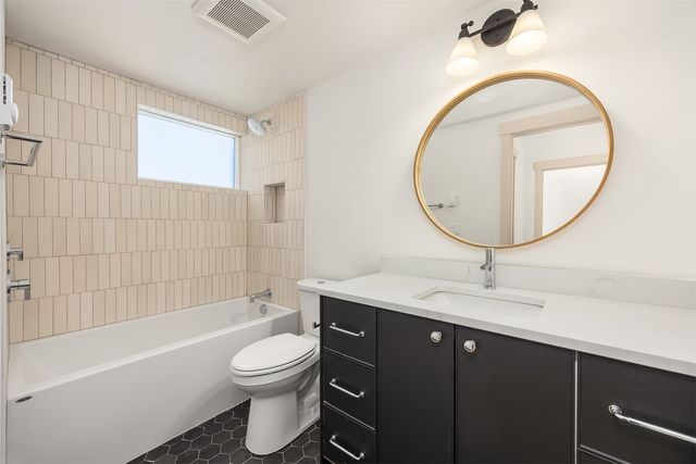 1257 NE 100th Street, Seattle, WA 98125