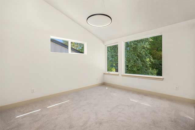 1257 NE 100th Street, Seattle, WA 98125