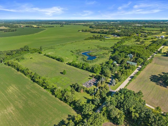 444 288th AVENUE, Burlington, WI 53105