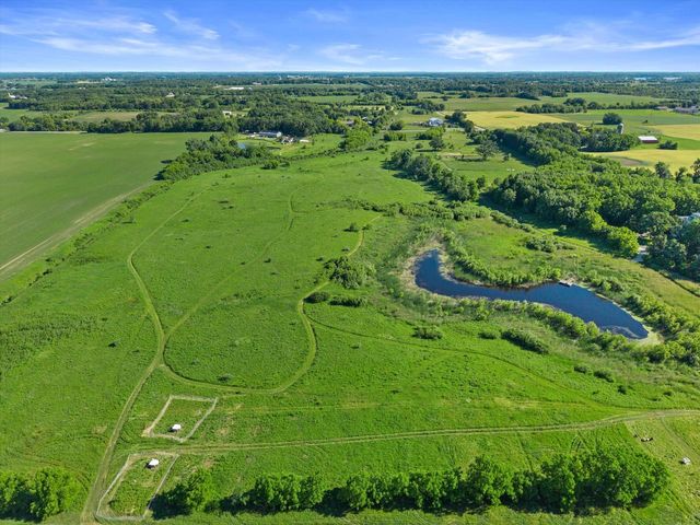 444 288th AVENUE, Burlington, WI 53105