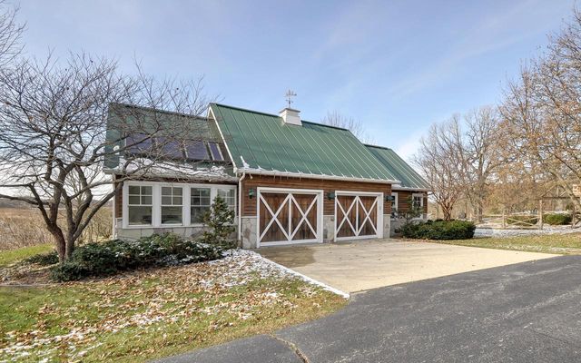 444 288th AVENUE, Burlington, WI 53105