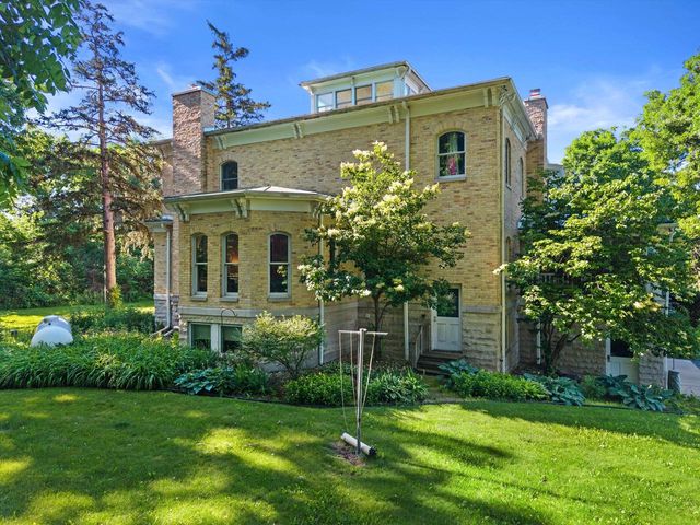 444 288th AVENUE, Burlington, WI 53105