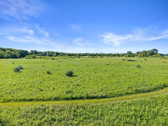 444 288th AVENUE, Burlington, WI 53105