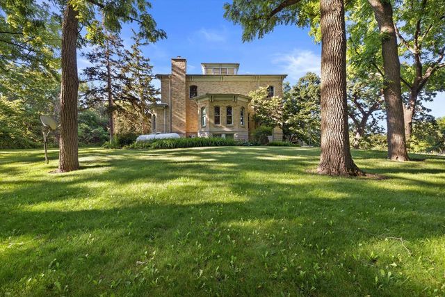 444 288th AVENUE, Burlington, WI 53105