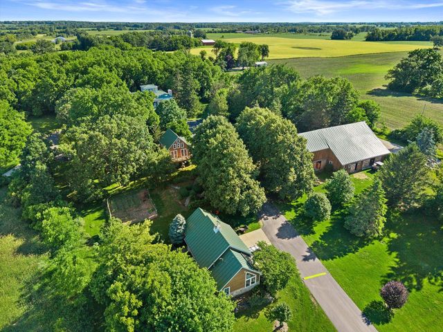 444 288th AVENUE, Burlington, WI 53105