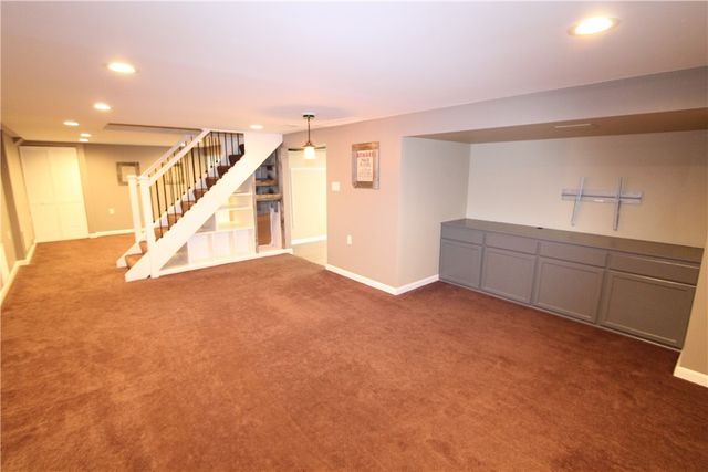 6164 Hunters Drive, Farmington, NY 14425