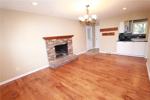 6164 Hunters Drive, Farmington, NY 14425