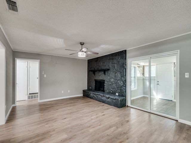 1301 Fox Hollow Court, Pelican Bay, TX 76020